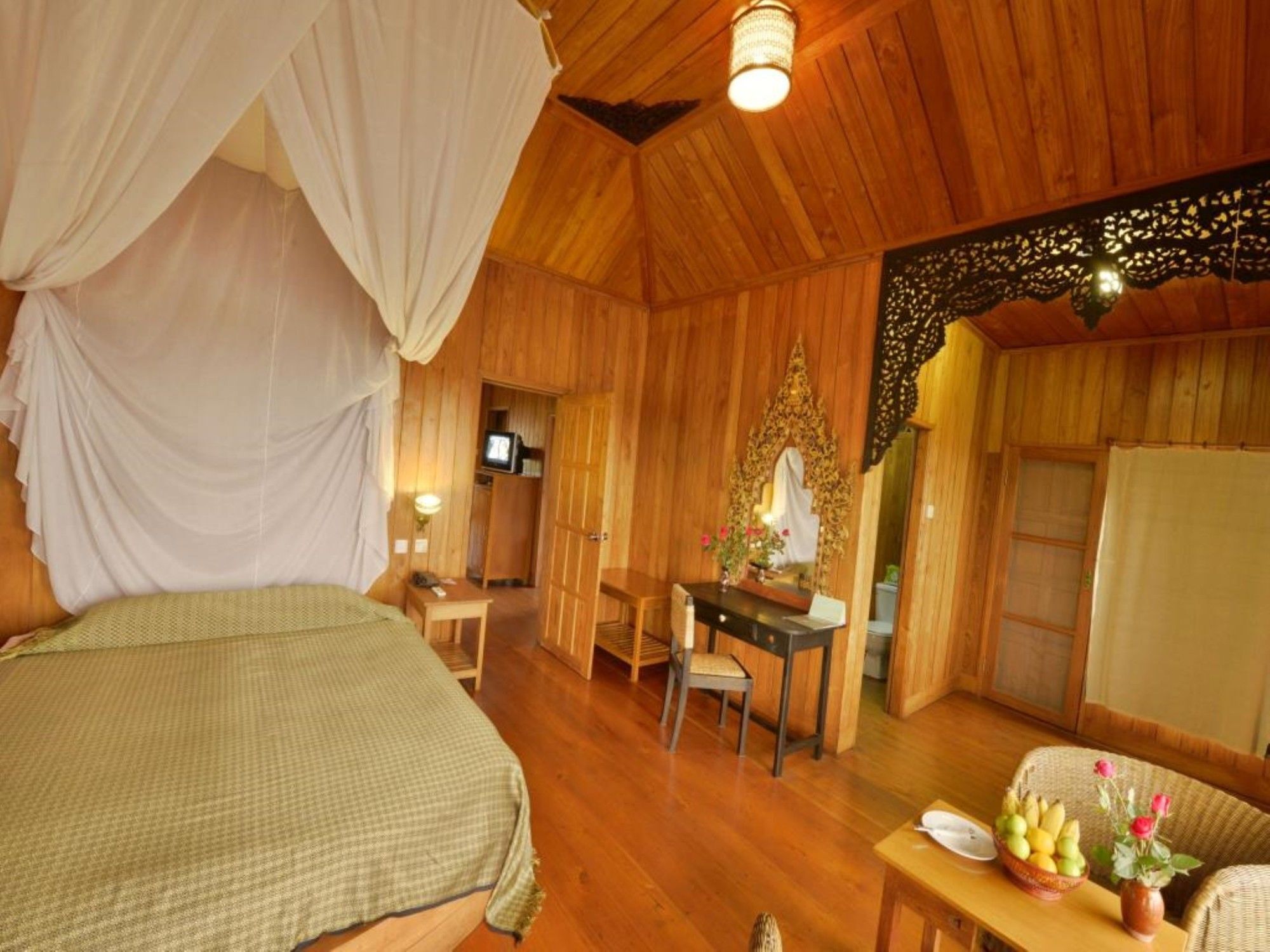 Shwe Inn Tha Floating Resort Inle Lake Dış mekan fotoğraf